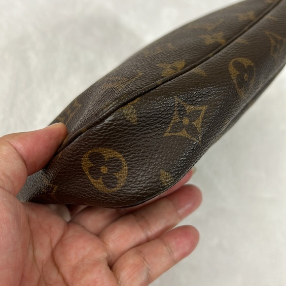 🖤Louis Vuitton Monogram Pochette pouch - Picture 8 of 12